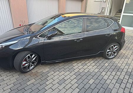 Kia Cee'd / Ceed 1.6 T-GDI