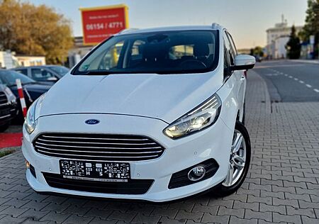 Ford S-Max Titanium/7 SITZE