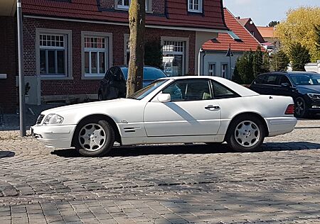 Mercedes-Benz 320