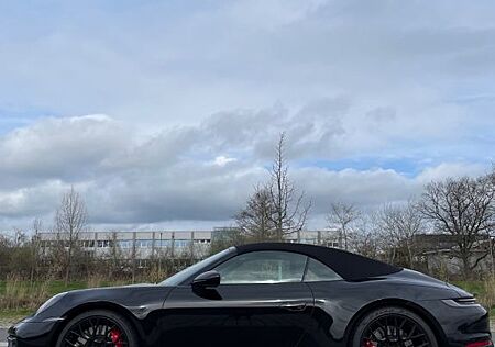 Porsche 992 Carrera GTS Cabriolet Garantie unfallfrei