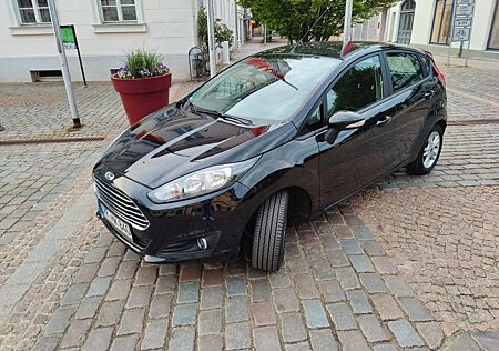 Ford Fiesta 1,25 60kW SYNC Edition | Schmuckstück