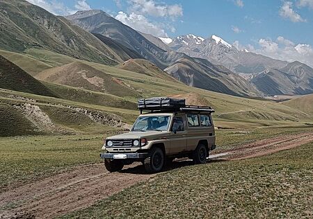 Toyota Land Cruiser , HZJ78, Buschtaxi Camper