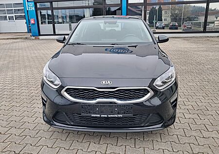 Kia Cee'd / Ceed