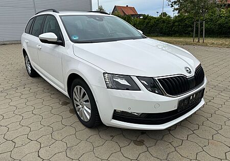Skoda Octavia Combi Ambition DSG