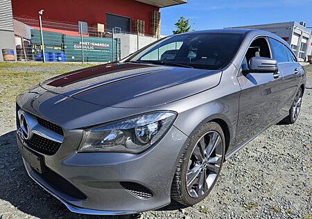 Mercedes-Benz CLA 200 Shooting Brake CLA 200 DCT SHOOTING BRAKE * NAVI * ALU * PDC