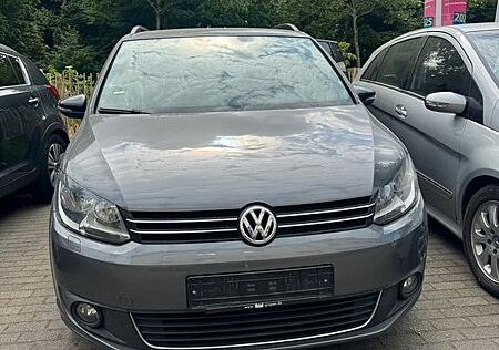 VW Touran Volkswagen 1,6 TDI Comfortline 7 sitzer