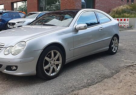 Mercedes-Benz C 180 KOMPRESSOR Sportcoupé - Top Ausstattung
