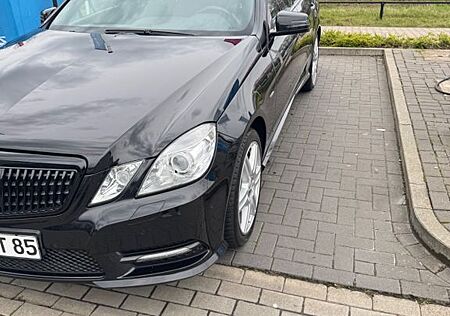 Mercedes-Benz E 500 Mercedes E500 4MATIC AMG Line V8 | Panorama