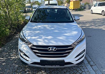 Hyundai Tucson 1.6 GDI 2WD 6MT Advantage Advantage