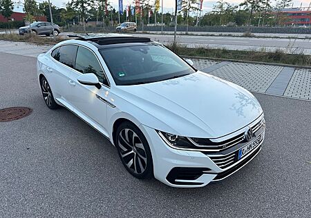 VW Arteon Volkswagen 2.0 TSI DSG R-Line R-Line