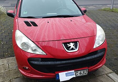 Peugeot 206 + 60 PS, TÜV Neu, wenig Km, TopFit