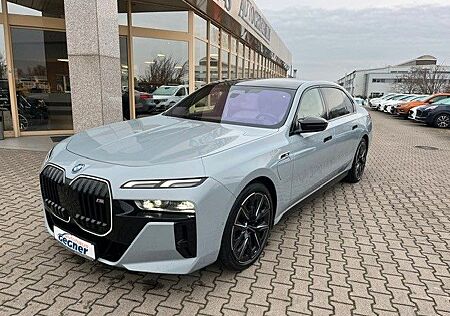 BMW M760 7 e xDrive M Aerodynamik