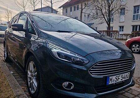 Ford S-Max 2,0TDCi Bi-Turbo 154kW Titanium PShift...