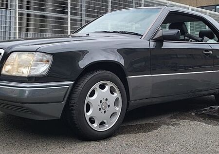 Mercedes-Benz 320 sehr gepflegt H-Zul. LPG