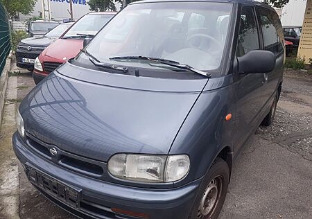 Nissan Serena 1.6 L