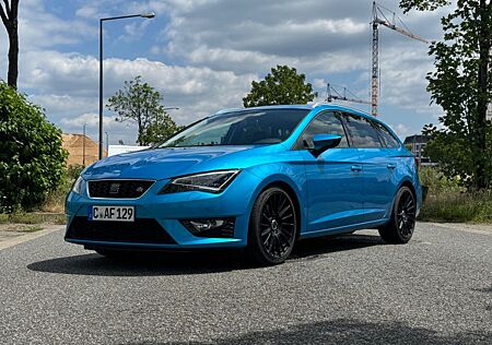 Seat Leon ST 2.0 TDI FR*183PS*Aut.*NAV*PANO*TÜV NEU..