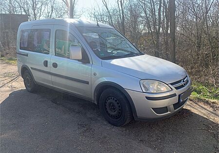 Opel Combo 1.4 Twinport -