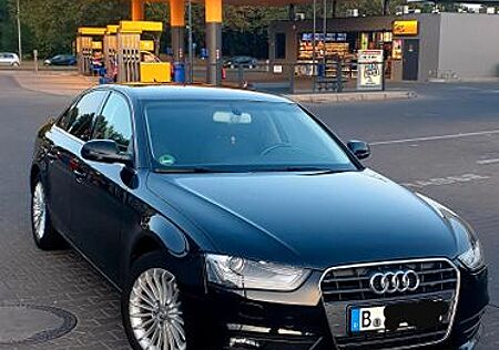 Audi A4 1.8 TFSI multitronic Ambiente BiXenon