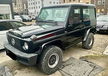Mercedes-Benz G 300
