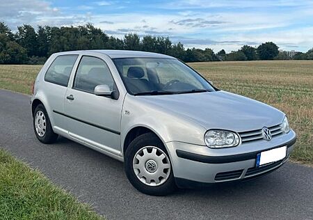 VW Golf Volkswagen 4 1.4l 75PS | Zahnriemen & Kupplung neu