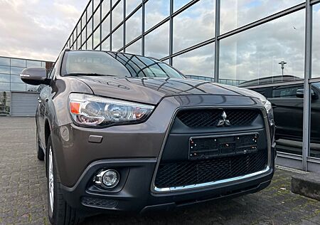 Mitsubishi ASX Intense 2WD AHK Pano PDC Kamera