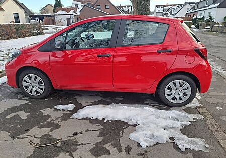 Toyota Yaris 1,0-l-Dual-VVT-i -