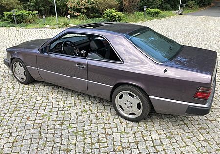 Mercedes-Benz E 320 CE 320 5-Gang Aut. Sportline Vollleder Oldtimer