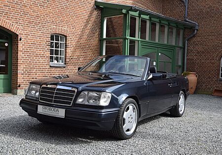 Mercedes-Benz 200 E