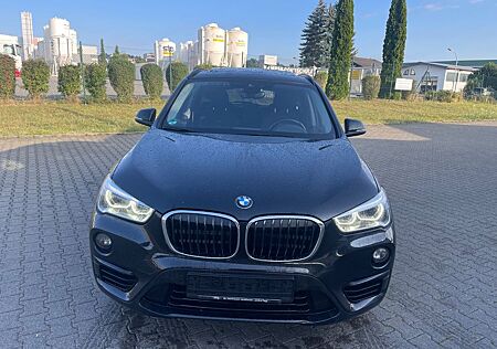BMW X1 xDrive 20 d Sport Line*Navi*Pano*AHK*RFK!!