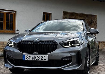 BMW 120d xDrive M Sport | Panorama | AHK | HK
