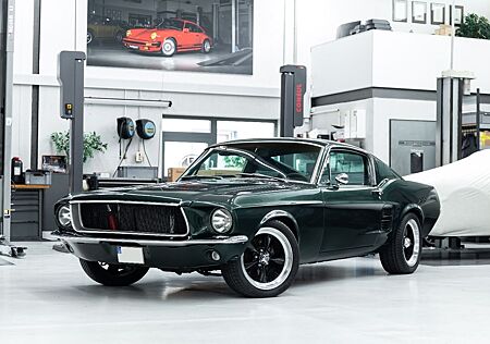 Ford Mustang 67 Fastback I Servo I Bullitt - McQueen