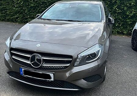 Mercedes-Benz A 180 Style Style