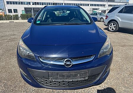 Opel Astra J Sports Tourer/ Euro 5 / NAVI / AHK / PDC