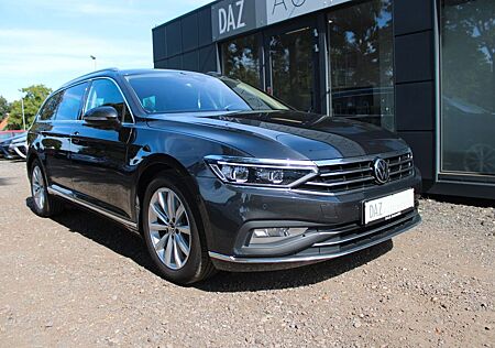 VW Passat Variant Volkswagen Elegance 4Motion*AHK*Kamera*SHZ*