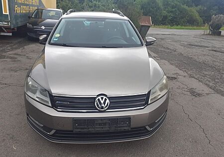 VW Passat Volkswagen 1.6 TDI Comfortline BMotion Tech Vari...