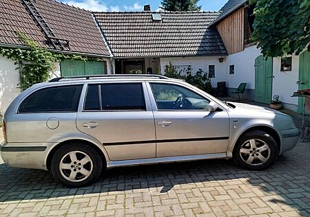 Skoda Octavia Combi 2.0 Ambiente