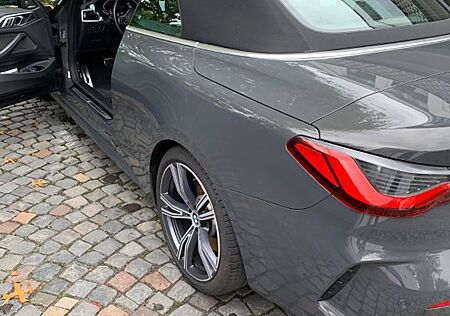 BMW 430i Cabrio M Sport A M Sport Head Up Leder