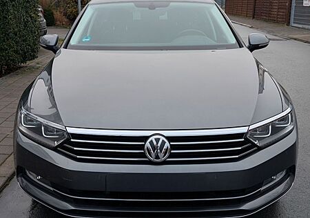 VW Passat Variant Volkswagen 2.0 TDI DSG Highline Virtual C