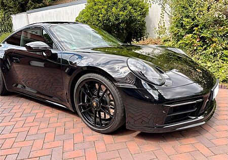 Porsche 992 Carrera GTS Coupé Schalter