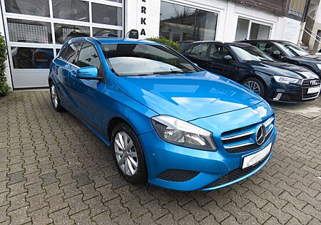 Mercedes-Benz A 200 BlueEfficiency / LEDER / AUTOMATIK