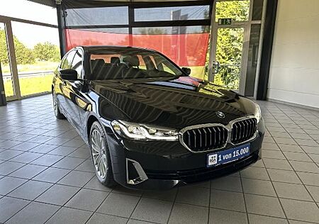BMW 530 e xDrive Luxury Line Lenkradhz. Leder LED Na