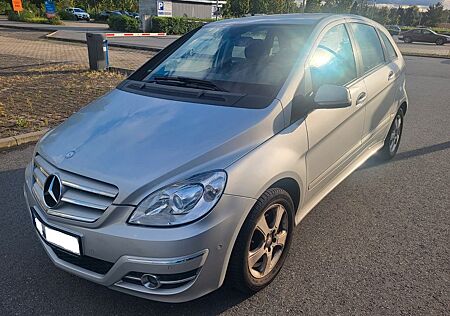 Mercedes-Benz B 200 Special Edition TÜV Neu