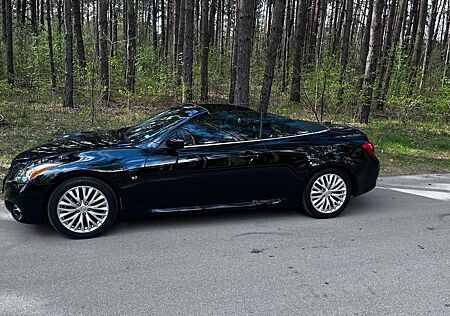 Infiniti G37-Q60