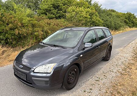 Ford Focus 1.6 Turnier in gutem Zustand