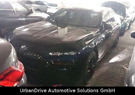 BMW 750e *30% Discount*120km*B&W*SkyLounge*Kristall*