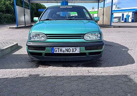 VW Golf Volkswagen 1.8 Standard