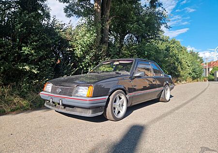 Opel Ascona C