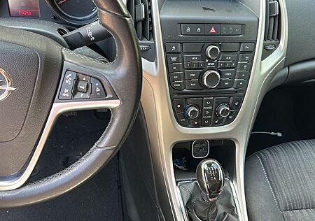 Opel Astra Sports Tourer 1.4 ecoFLEX Design Editi...