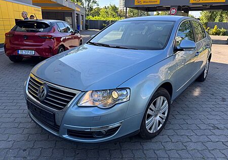 VW Passat Volkswagen Lim. Highline EcoFuel/ Erdgas/Alcantara