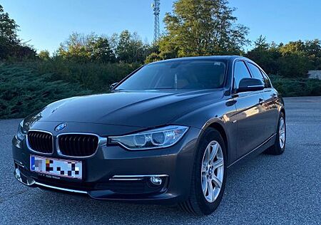 BMW 318d Luxury Line Luxury Line